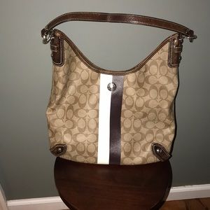 Coach shoulder bag.!